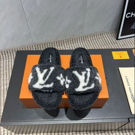 ルイヴィトン スリッパ