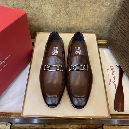 フェラガモ ビジネスシューズ