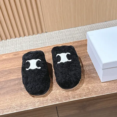 セリーヌ スリッパ