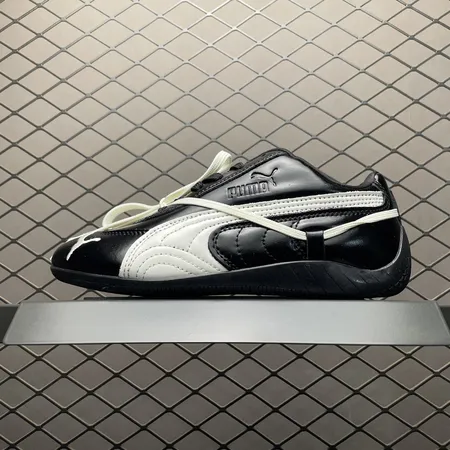 プーマ カジュアルシューズ