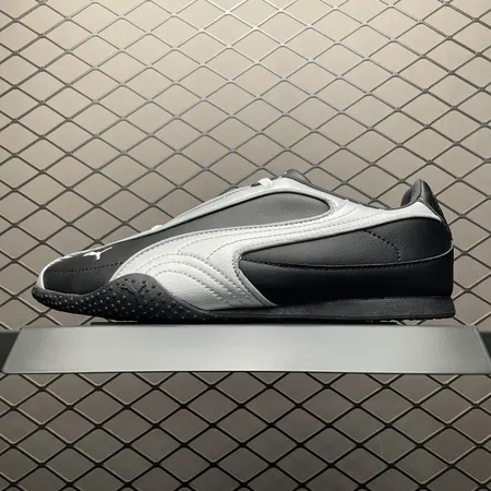 プーマ カジュアルシューズ