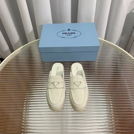 プラダ スリッパ