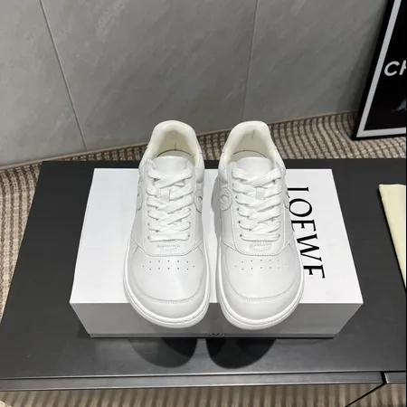 ロエベ カジュアルシューズ