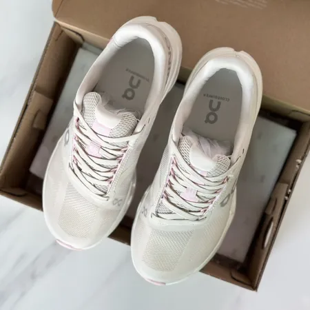 ロエベ スニーカー