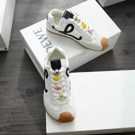 ロエベ カジュアルシューズ