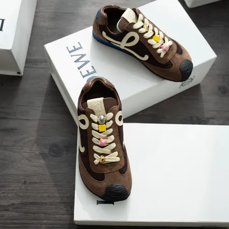 ロエベ カジュアルシューズ