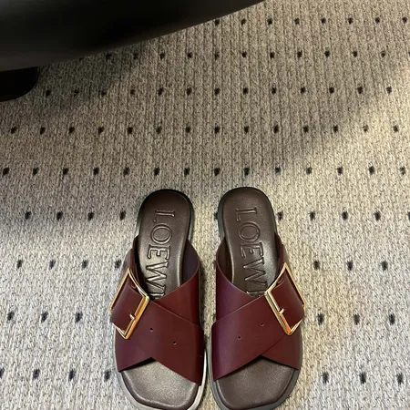 ロエベ スリッパ