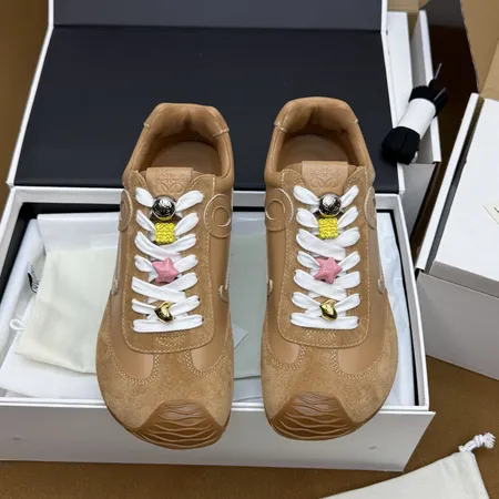 ロエベ カジュアルシューズ