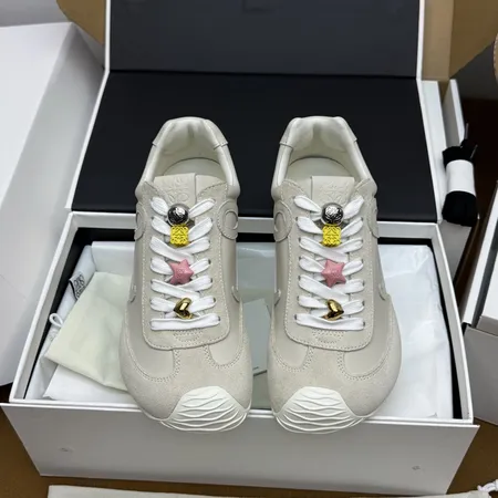 ロエベ カジュアルシューズ