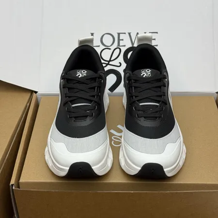 ロエベ スニーカー