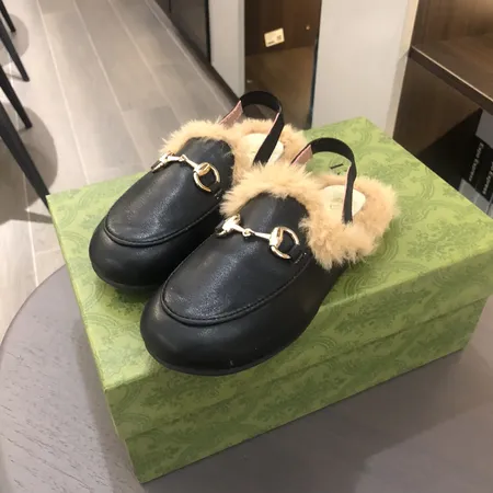 グッチ ビジネスシューズ