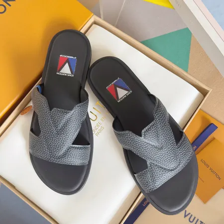 ルイヴィトン スリッパ