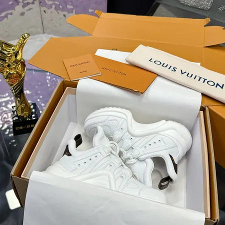 ルイヴィトン スニーカー