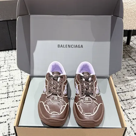 バレンシアガ カジュアルシューズ