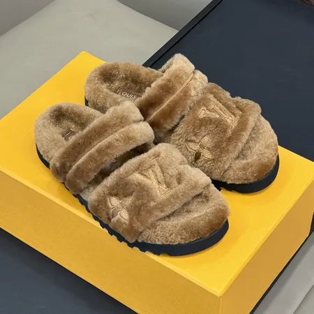 ルイヴィトン スリッパ