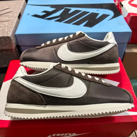 ナイキ スニーカー