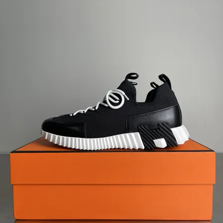 エルメス スニーカー