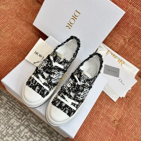 ディオール カジュアルシューズ