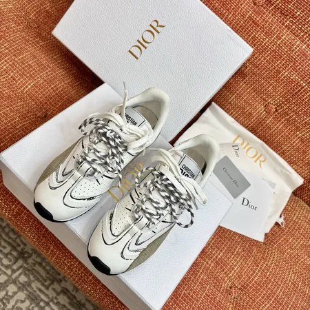 ディオール スニーカー