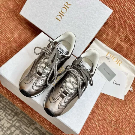 ディオール スニーカー