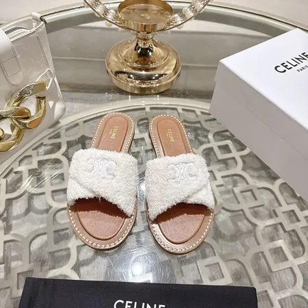 セリーヌ スリッパ