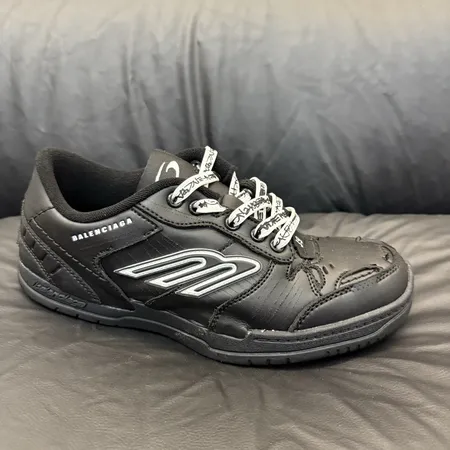 バレンシアガ カジュアルシューズ