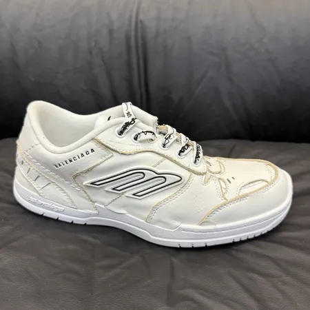 バレンシアガ カジュアルシューズ