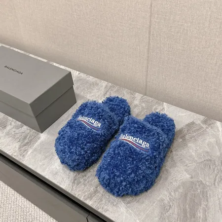 バレンシアガ スリッパ