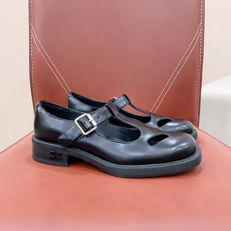 ミュウミュウ ビジネスシューズ