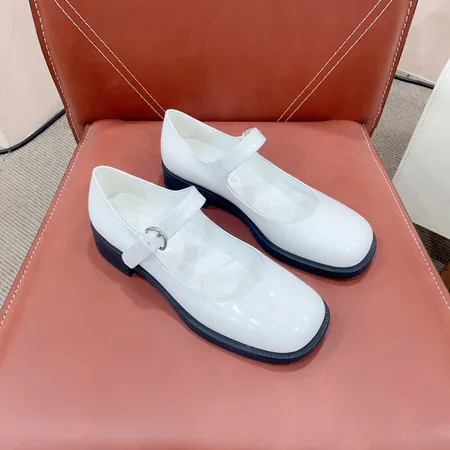 ミュウミュウ ビジネスシューズ