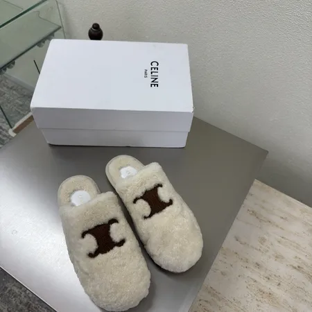 セリーヌ スリッパ