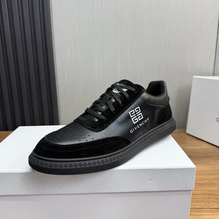 ジバンシィ カジュアルシューズ