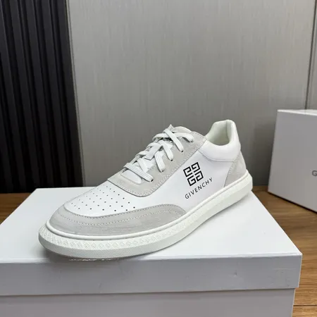 ジバンシィ カジュアルシューズ