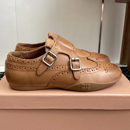 ミュウミュウ カジュアルシューズ