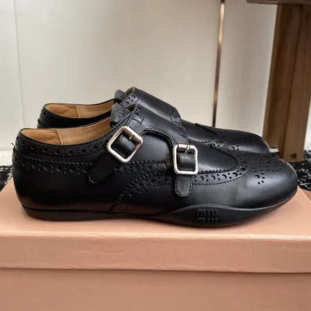 ミュウミュウ カジュアルシューズ