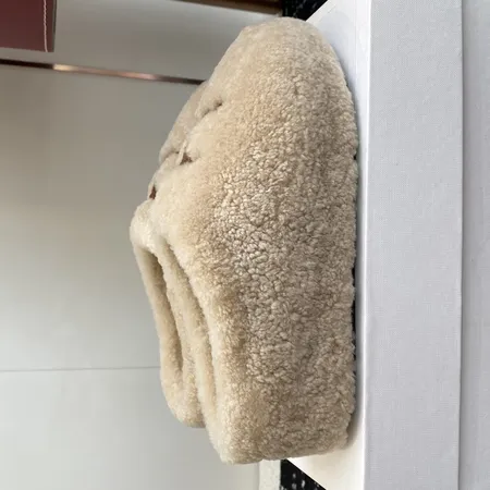 セリーヌ スリッパ