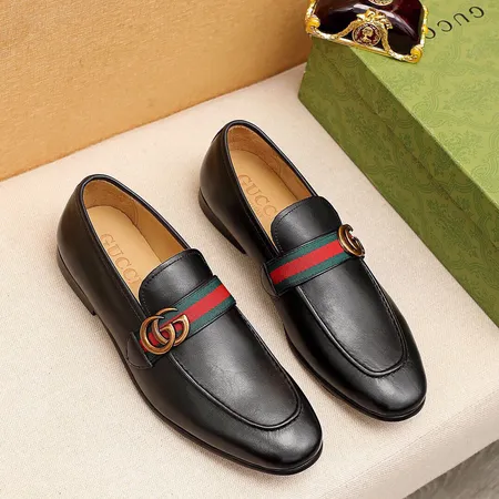 グッチ ビジネスシューズ