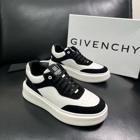 ジバンシィ カジュアルシューズ