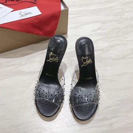 クリスチャン・ルブタン サンダル