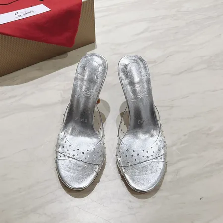 クリスチャン・ルブタン サンダル