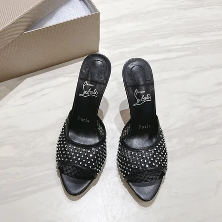 クリスチャン・ルブタン サンダル