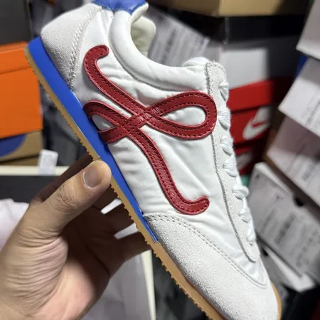 ロエベ カジュアルシューズ