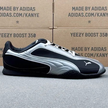 プーマ カジュアルシューズ