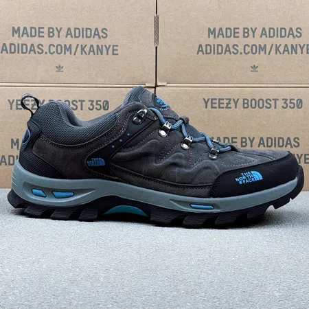 ノースフェイス スニーカー