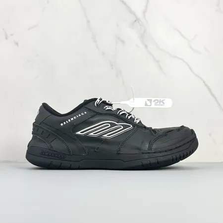 バレンシアガ カジュアルシューズ