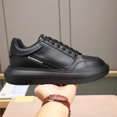 アルマーニ スニーカー