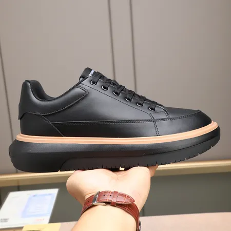 アルマーニ スニーカー