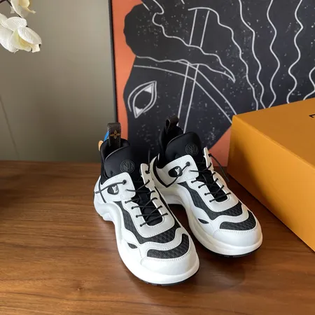 ルイヴィトン スニーカー