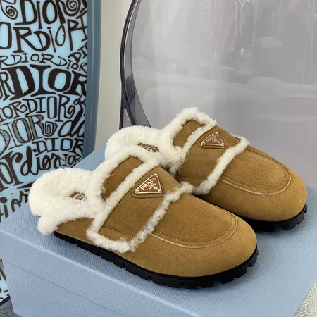 プラダ スリッパ