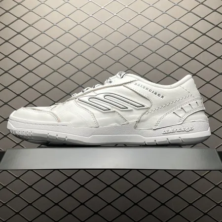 バレンシアガ カジュアルシューズ